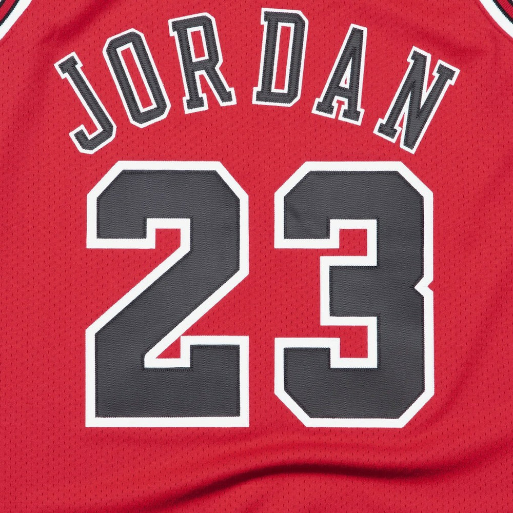 Mitchell & Ness Chicago Bulls Authentic Jersey Road Finals Michael Jordan 1997-98