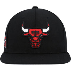 Mitchell & Ness Chicago Bulls Side Core 2.0 Snapback Hat Black