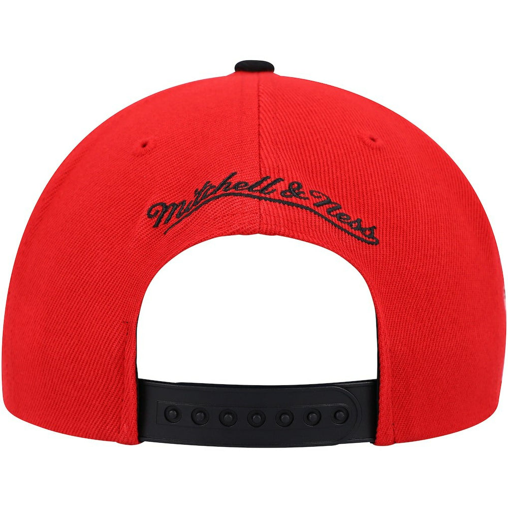 Mitchell & Ness Chicago Bulls Side Core 2.0 Snapback Hat Red/Black