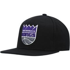 Mitchell & Ness Sacramento Kings Side Core 2.0 Snapback Hat Black