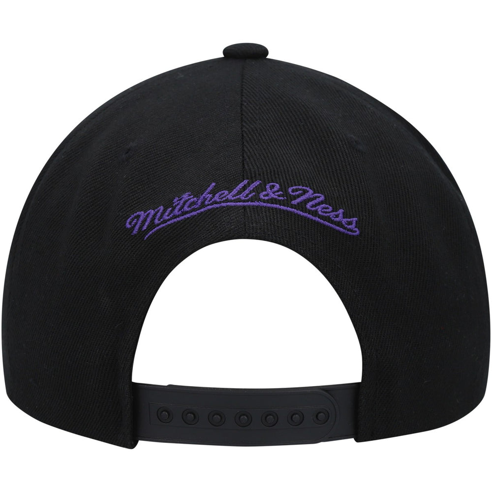 Mitchell & Ness Sacramento Kings Side Core 2.0 Snapback Hat Black