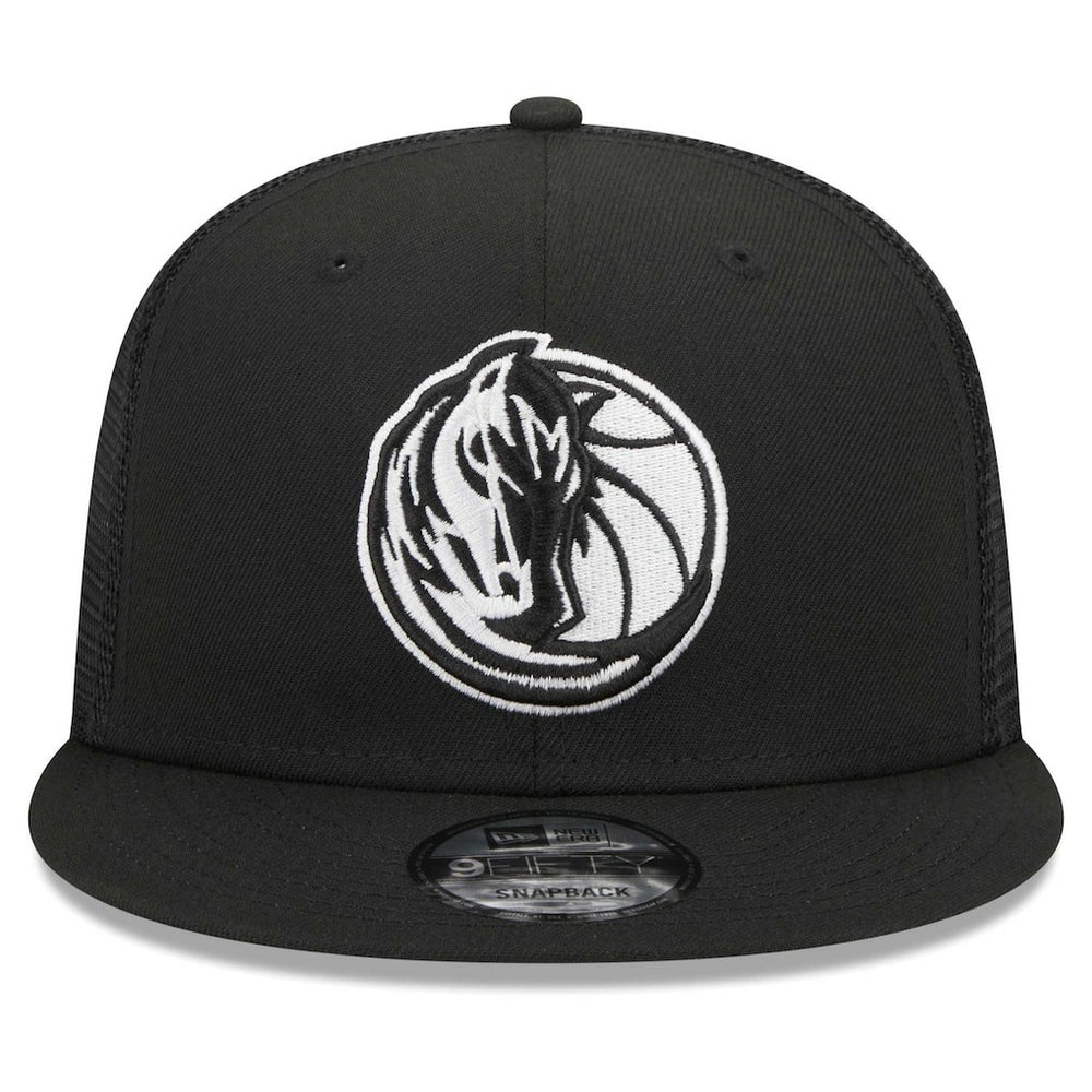 New Era Dallas Mavericks 9FIFTY Snapback Trucker Hat Black
