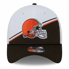 Cleveland Browns New Era 2023 Sideline 39THIRTY Flex Hat - White/Brown - NFL