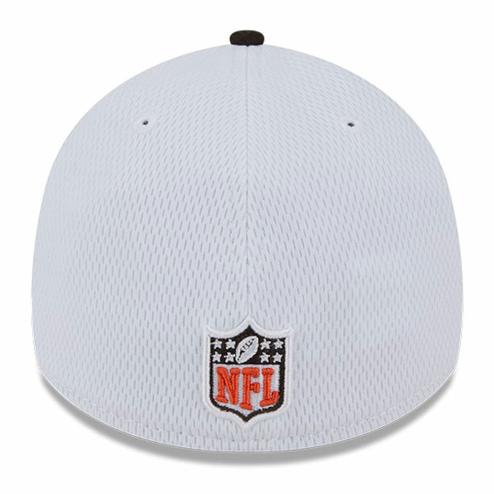 Cleveland Browns New Era 2023 Sideline 39THIRTY Flex Hat - White/Brown - NFL