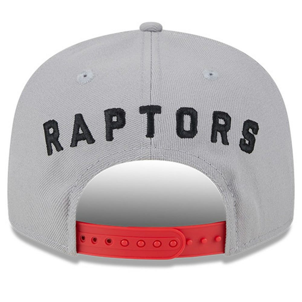 New Era Toronto Raptors Chenille Band 9FIFTY Snapback Hat Gray