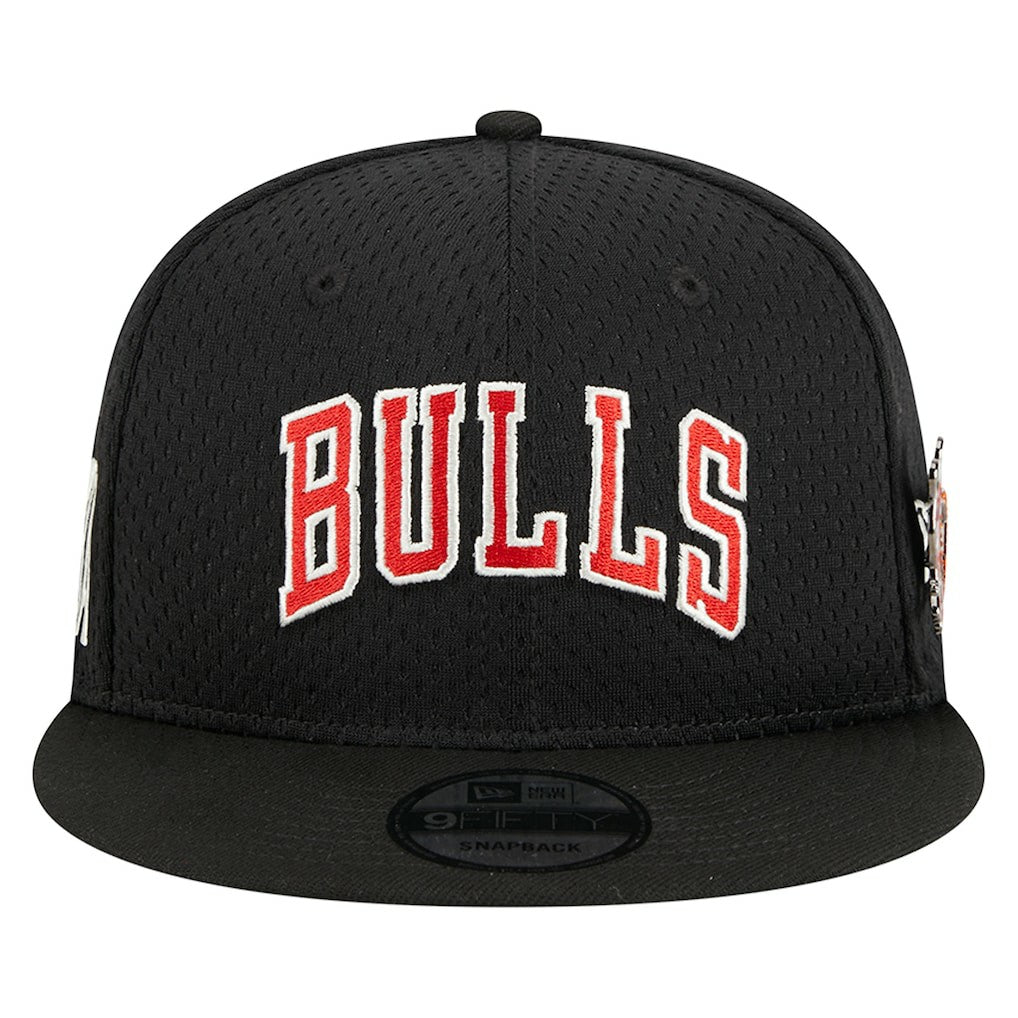 New Era Chicago Bulls Post-Up Pin Mesh 9FIFTY Snapback Hat Black
