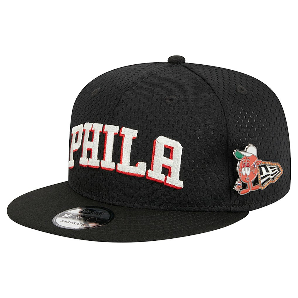 New Era Philadelphia 76ers Post-Up Pin Mesh 9FIFTY Snapback Hat Black