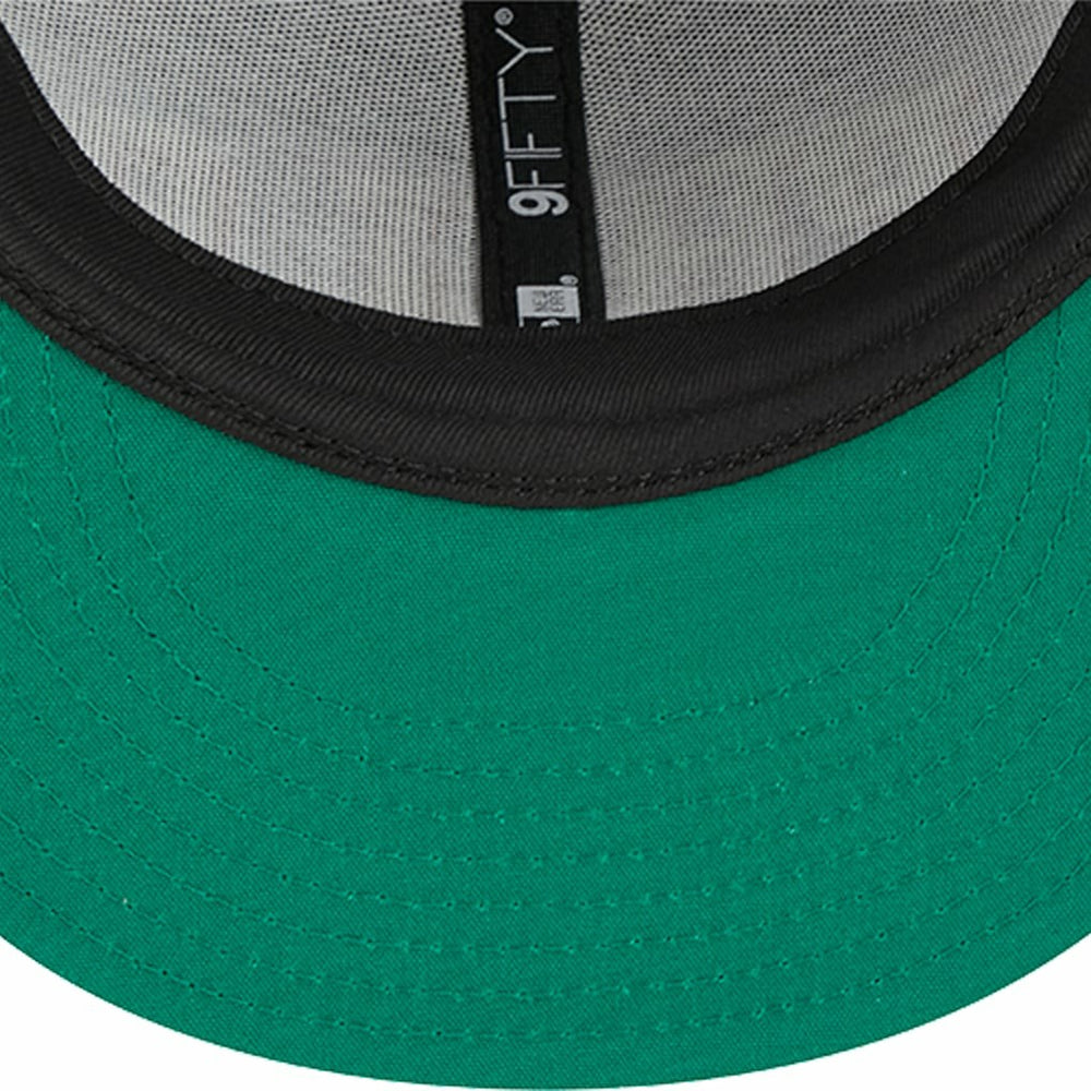 New Era Philadelphia 76ers Post-Up Pin Mesh 9FIFTY Snapback Hat Black