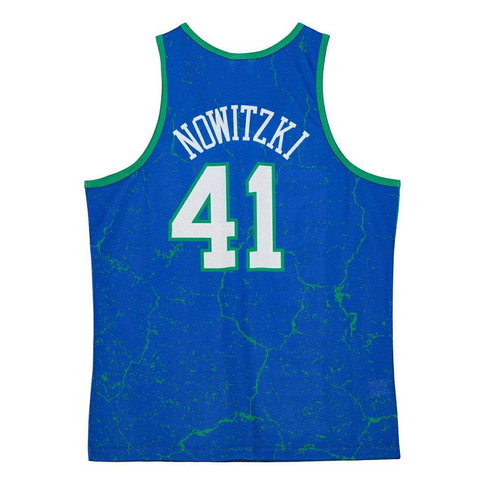 Mitchell & Ness Dirk Nowitzki Dallas Mavericks Hardwood Classics Player Burst Tank Top Blue