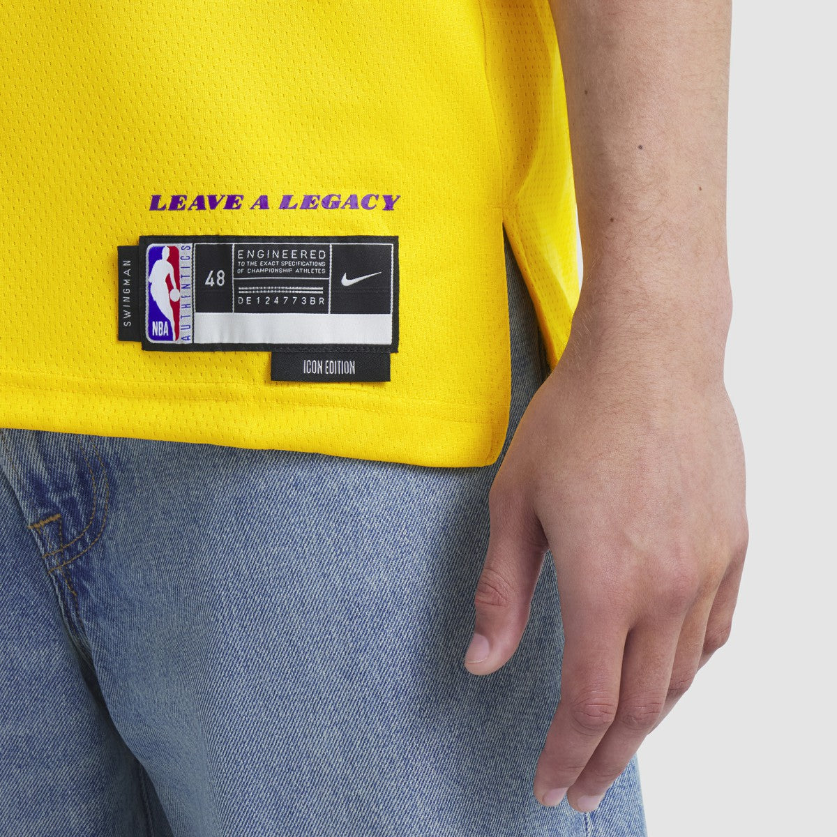 Nike LeBron James Los Angeles Lakers Unisex Swingman Jersey Icon Edition Gold