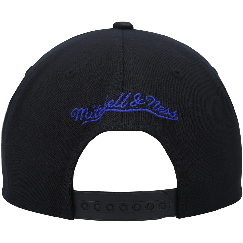 Mitchell & Ness Sacramento Kings Hardwood Classics MVP Team Script 2.0 Snapback Hat Black