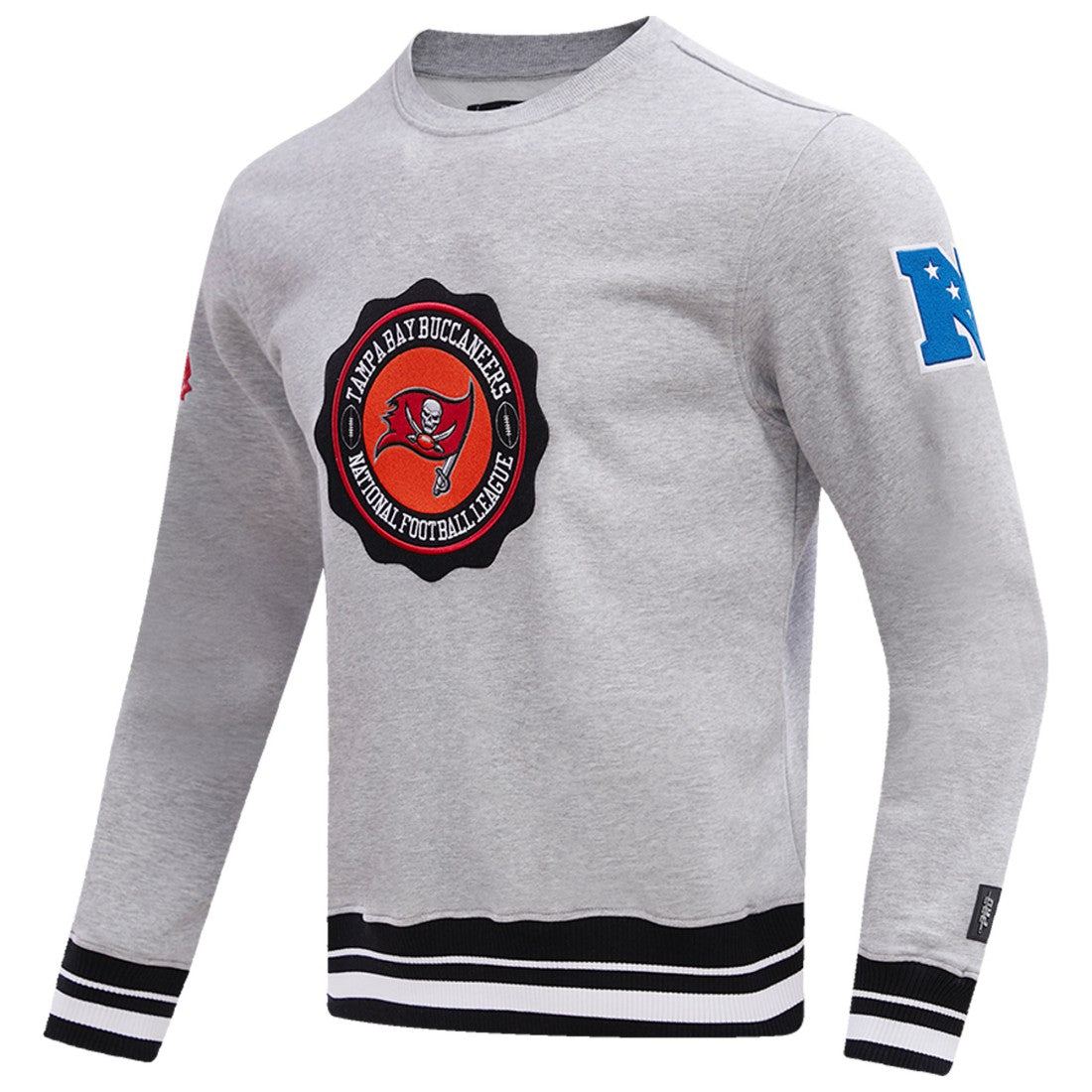 Tampa Bay Buccaneers Pro Standard Crest Emblem Pullover Sweatshirt - Heather Gray - NFL