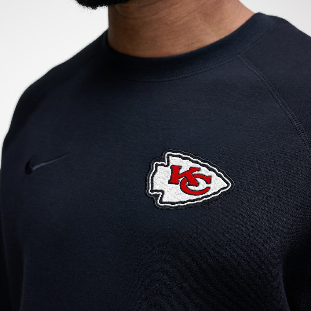 Kansas City Chiefs Tech Fleece Raglan Sweatshirt - Black - Nike