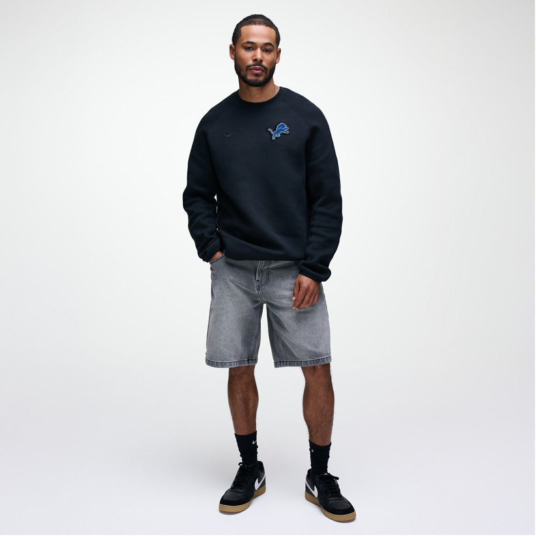 Detroit Lions Tech Fleece Raglan Sweatshirt - Black - Nike