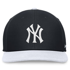 New York Yankees Nike Two-Tone Snapback Hat Online