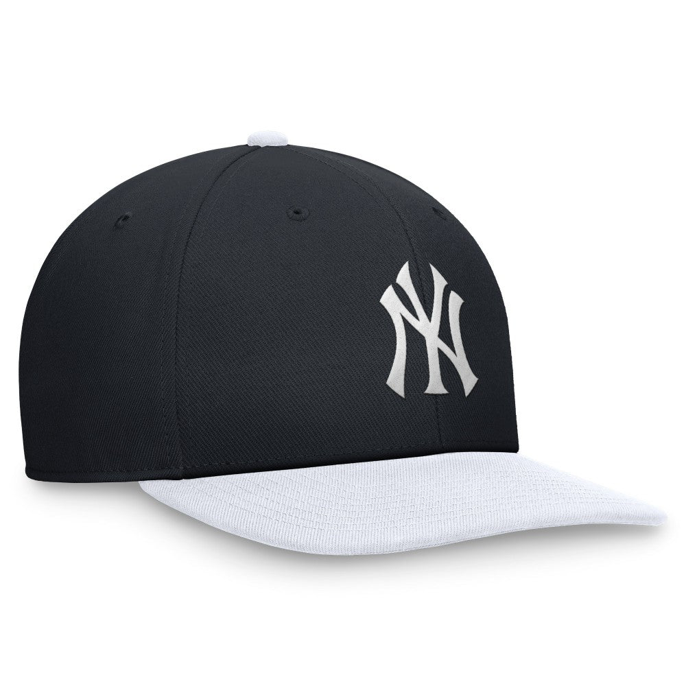 New York Yankees Nike Two-Tone Snapback Hat Online