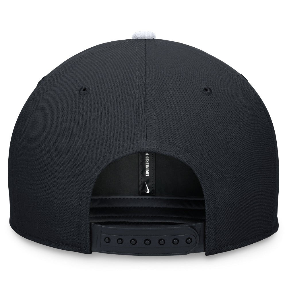 New York Yankees Nike Two-Tone Snapback Hat Online