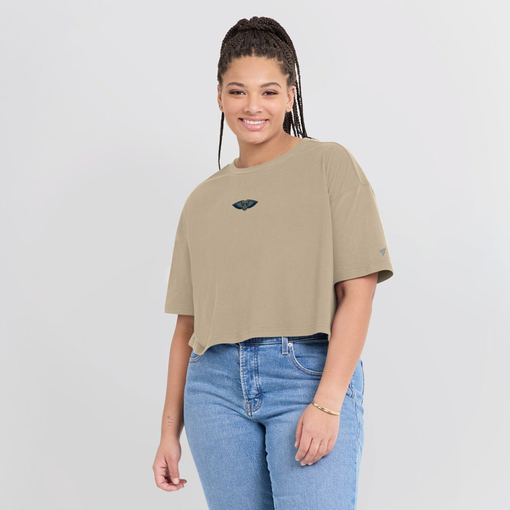 Fanatics New Orleans Pelicans Women's Elements Super Soft Boxy Cropped T-Shirt Khaki