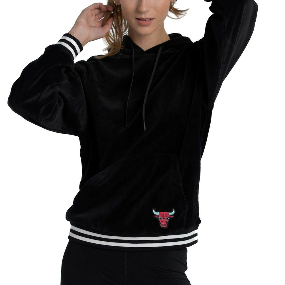 Chicago Bulls Lusso Women's Nellie Oversized Velour Pullover Hoodie Black