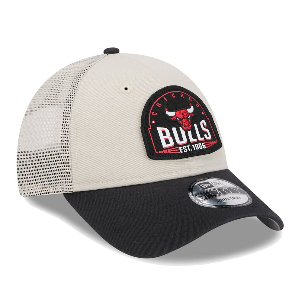 New Era Chicago Bulls Throwback Patch Trucker 9FORTY Adjustable Hat Khaki/Black