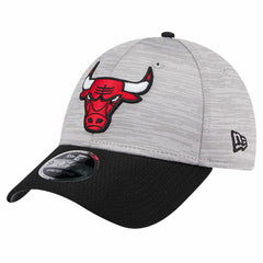 New Era Chicago Bulls Active Digi-Tech Two-Tone 9FORTY Adjustable Hat Heather Gray/Black