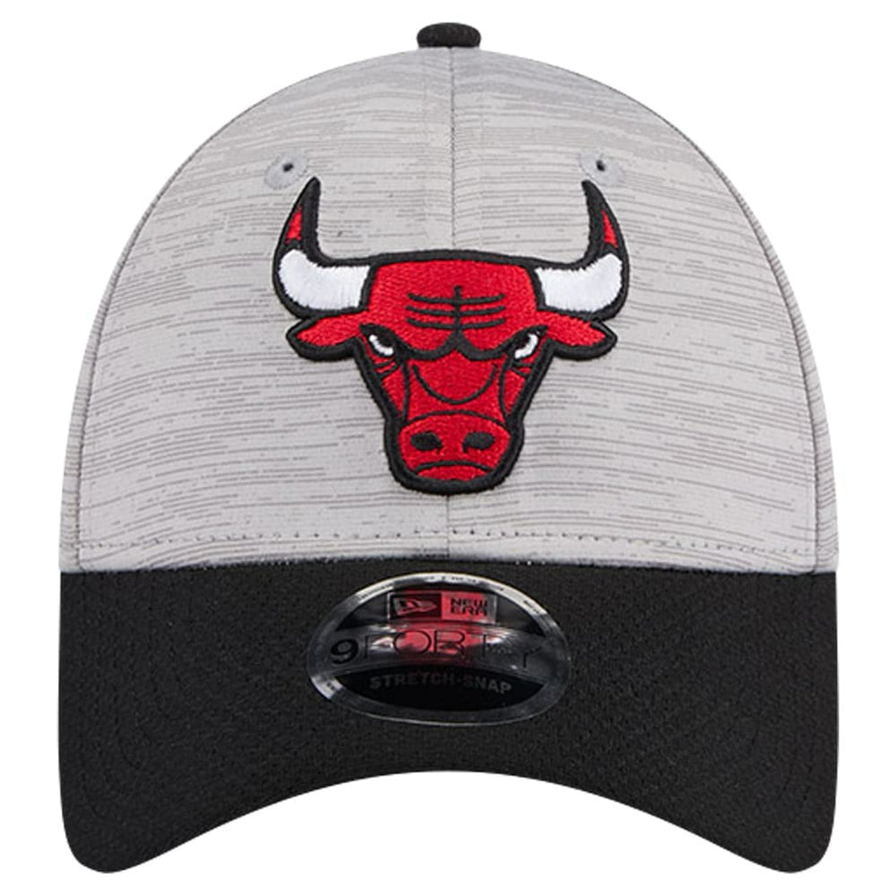 New Era Chicago Bulls Active Digi-Tech Two-Tone 9FORTY Adjustable Hat Heather Gray/Black