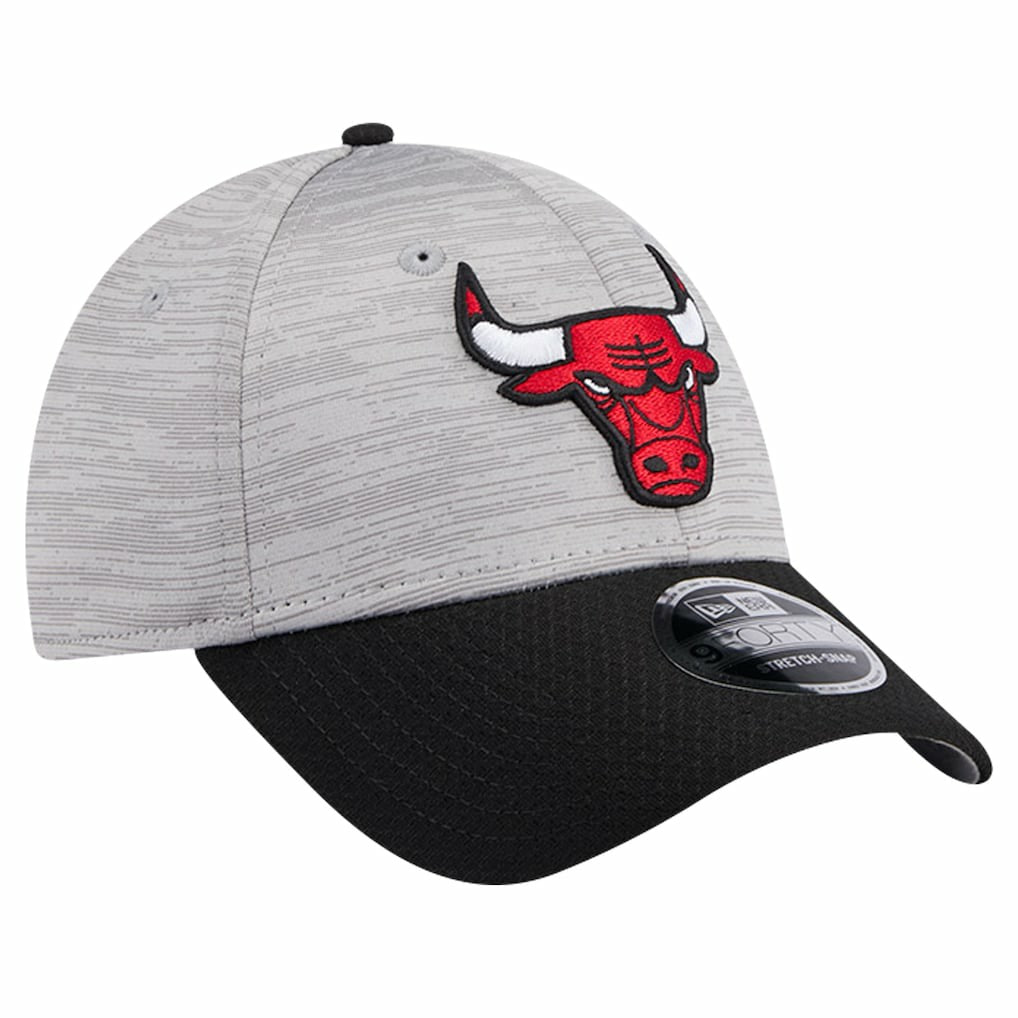 New Era Chicago Bulls Active Digi-Tech Two-Tone 9FORTY Adjustable Hat Heather Gray/Black