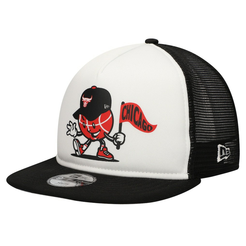 New Era Chicago Bulls Youth Court Sport Mascot 9FIFTY Snapback Hat White/Black