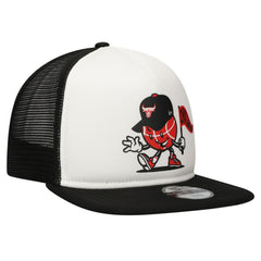 New Era Chicago Bulls Youth Court Sport Mascot 9FIFTY Snapback Hat White/Black