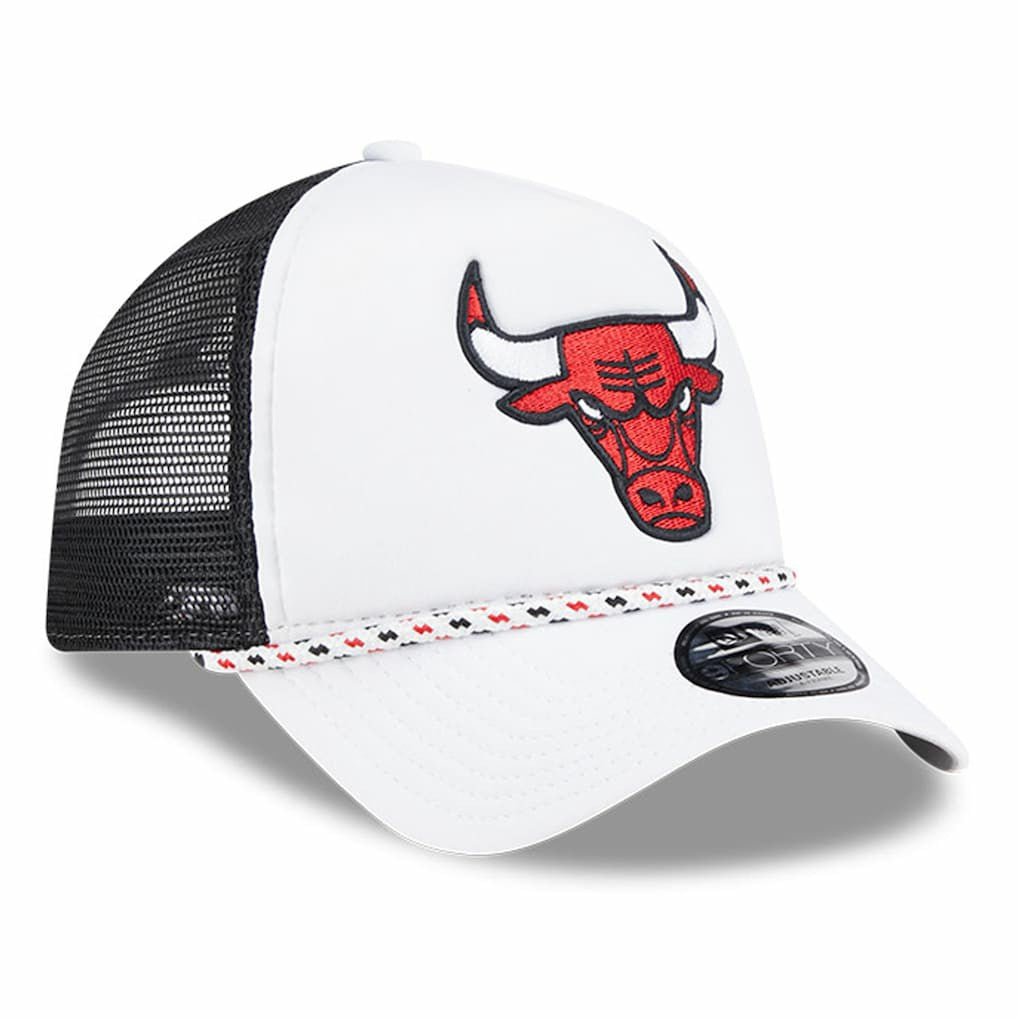 New Era Chicago Bulls Court Sport Foam A-Frame 9FORTY Adjustable Trucker Hat White/Black