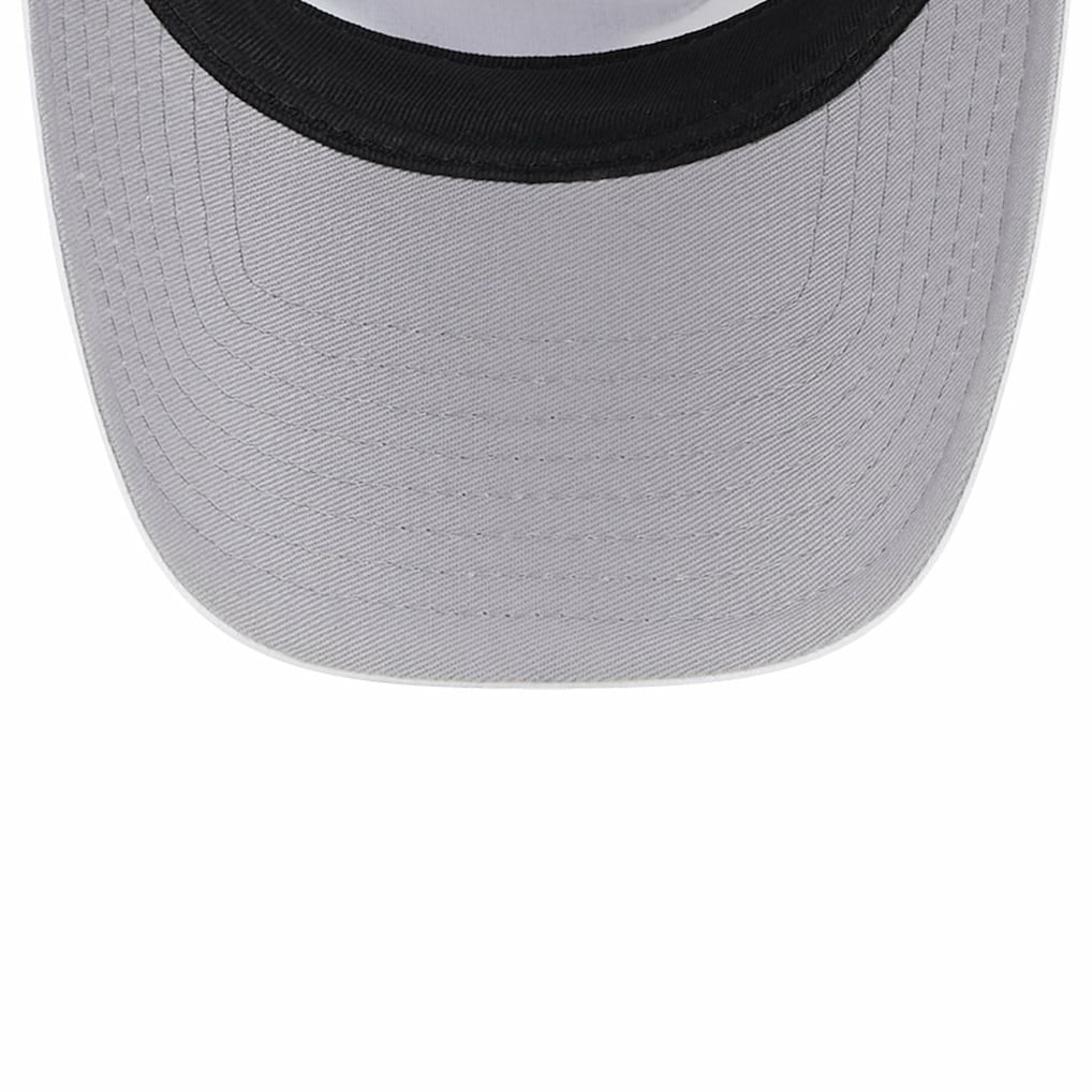New Era Chicago Bulls Court Sport Foam A-Frame 9FORTY Adjustable Trucker Hat White/Black