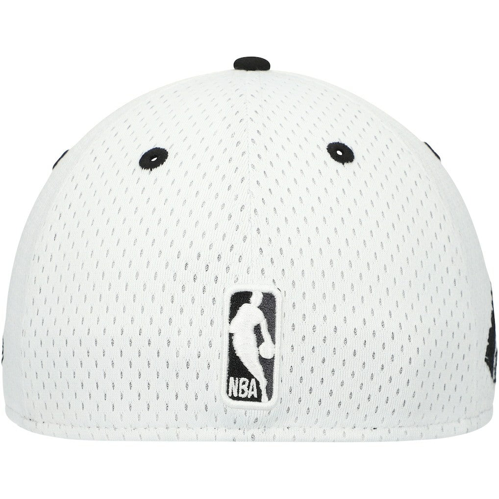 New Era Brooklyn Nets Throwback 2Tone 59FIFTY Fitted Hat White/Black