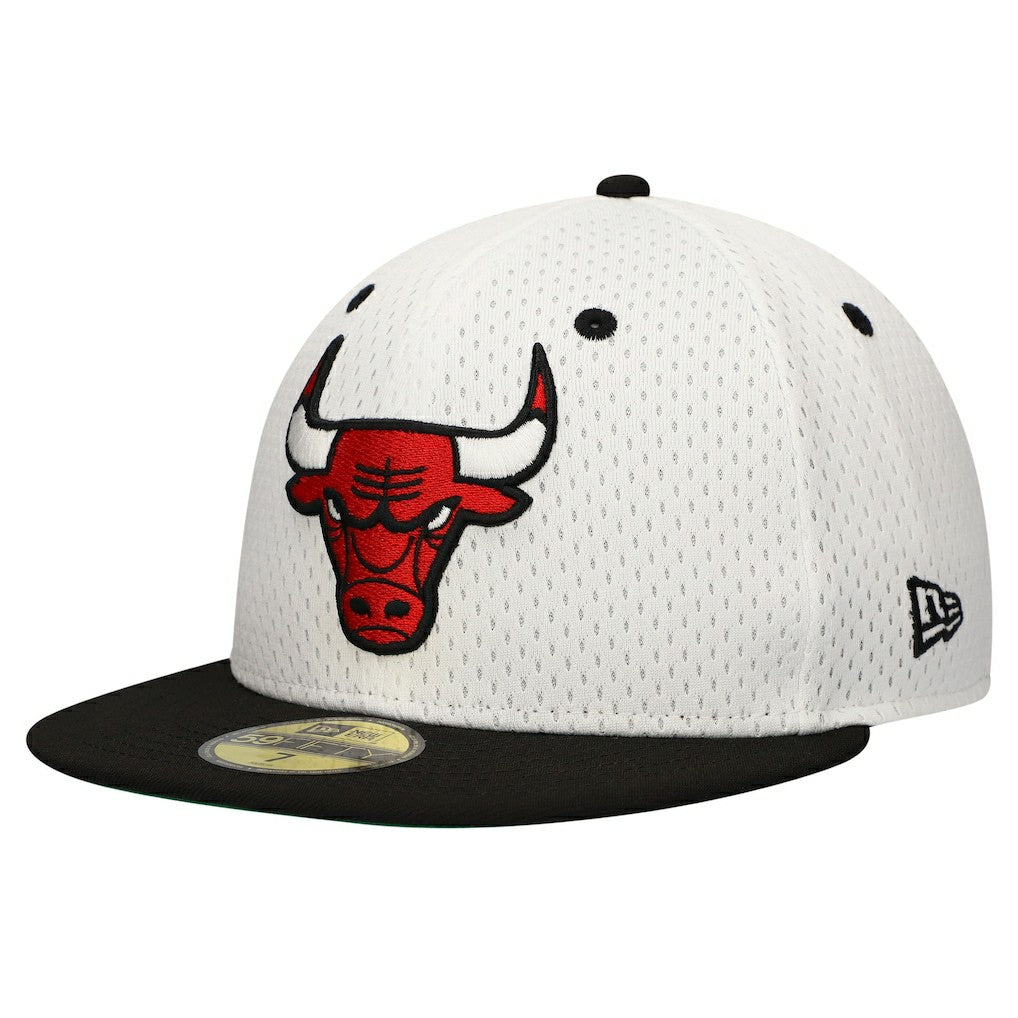 New Era Chicago Bulls Throwback 2Tone 59FIFTY Fitted Hat White/Black