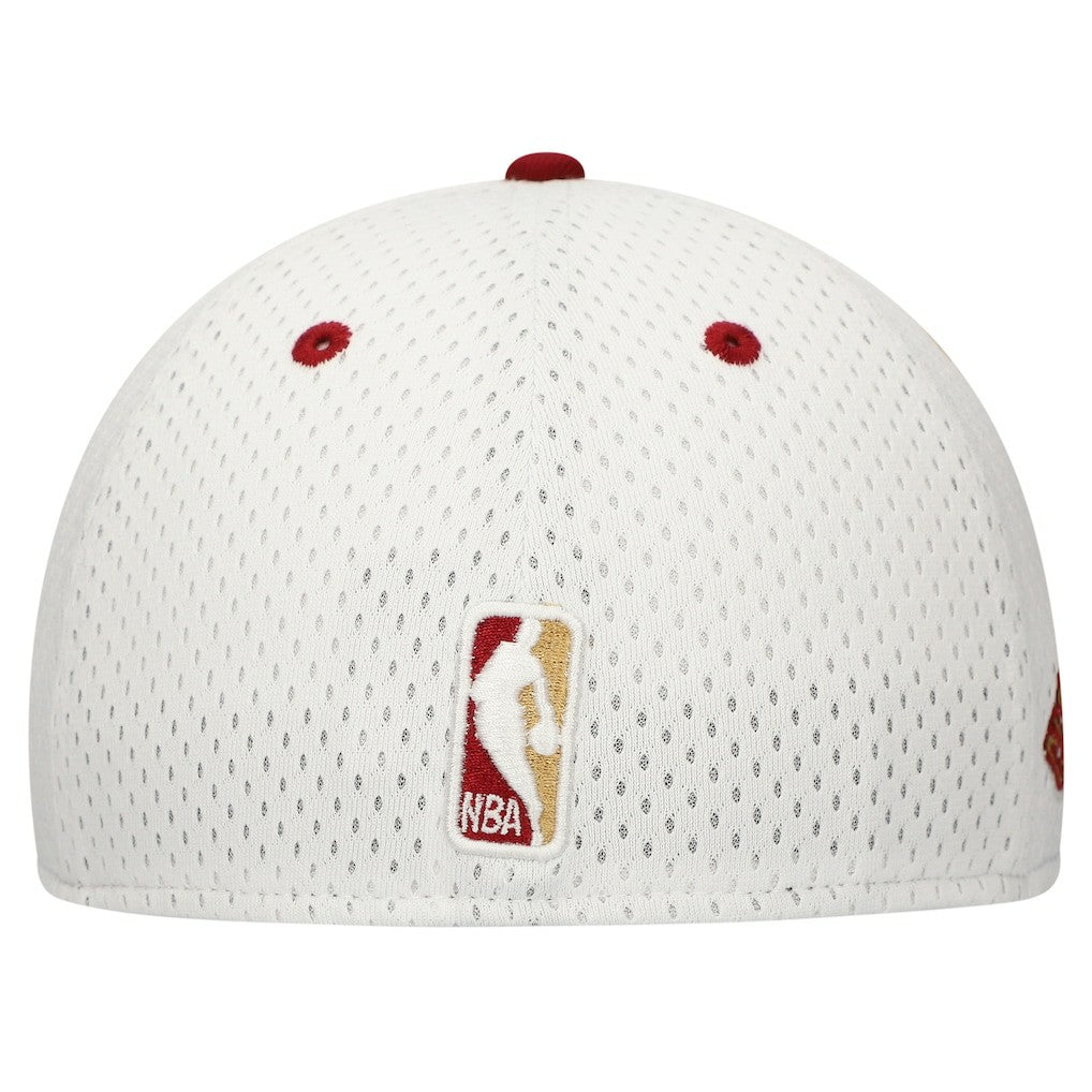 New Era Cleveland Cavaliers Throwback 2Tone 59FIFTY Fitted Hat White/Wine