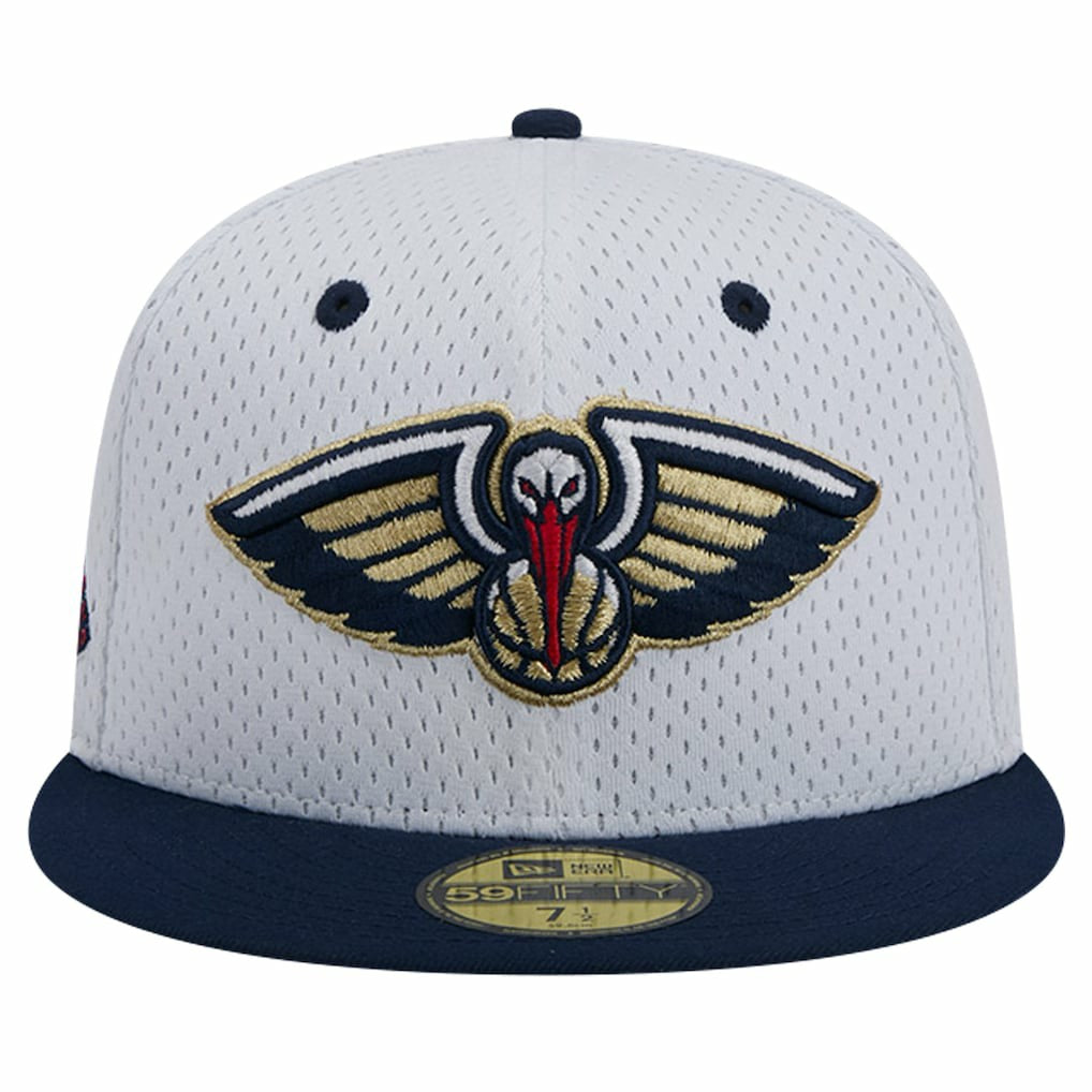 New Era New Orleans Pelicans Throwback 2Tone 59FIFTY Fitted Hat White/Navy