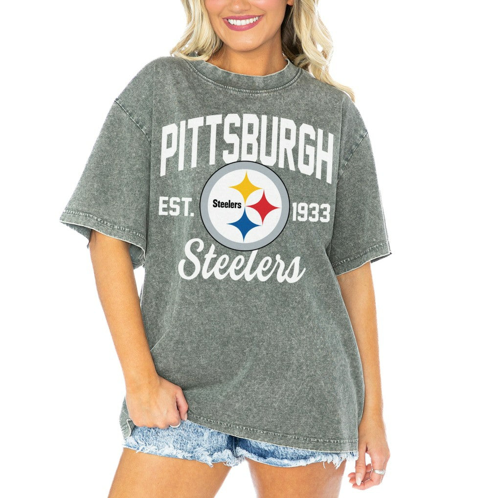 Pittsburgh Steelers Gameday Couture Women's Tackle Titan Boyfriend Washed T-Shirt - Gray - NFL