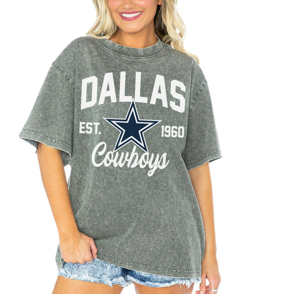 Dallas Cowboys Gameday Couture Women's Tackle Titan Boyfriend Washed T-Shirt - Gray - NFL