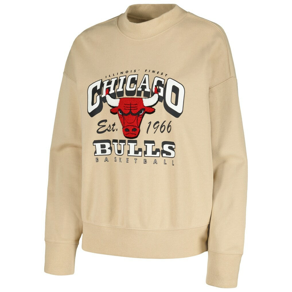 Chicago Bulls Qore Women's Oversized Cozy Mock Neck Pullover Sweatshirt Cream