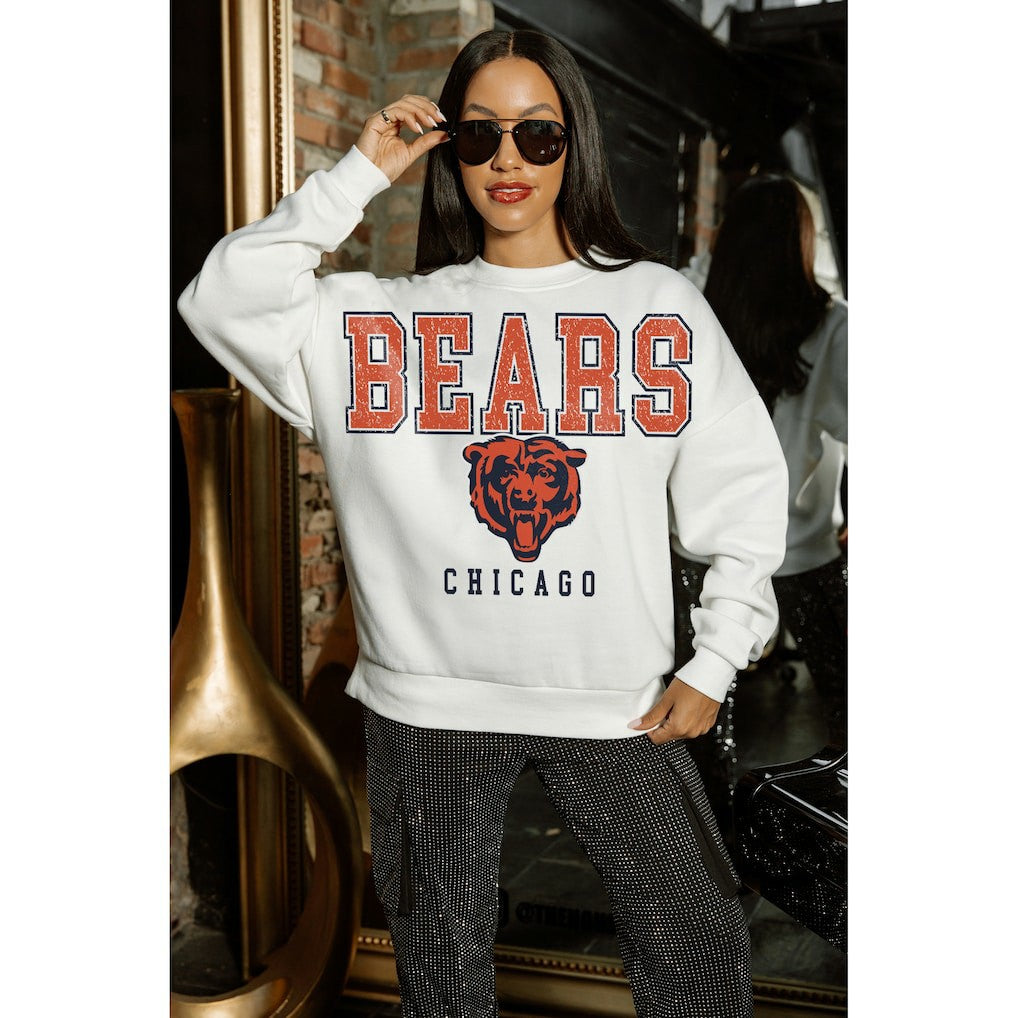 Chicago Bears Gameday Couture Women's Sunday Drives Oversized Crewneck Pullover Sweatshirt – White - NFL