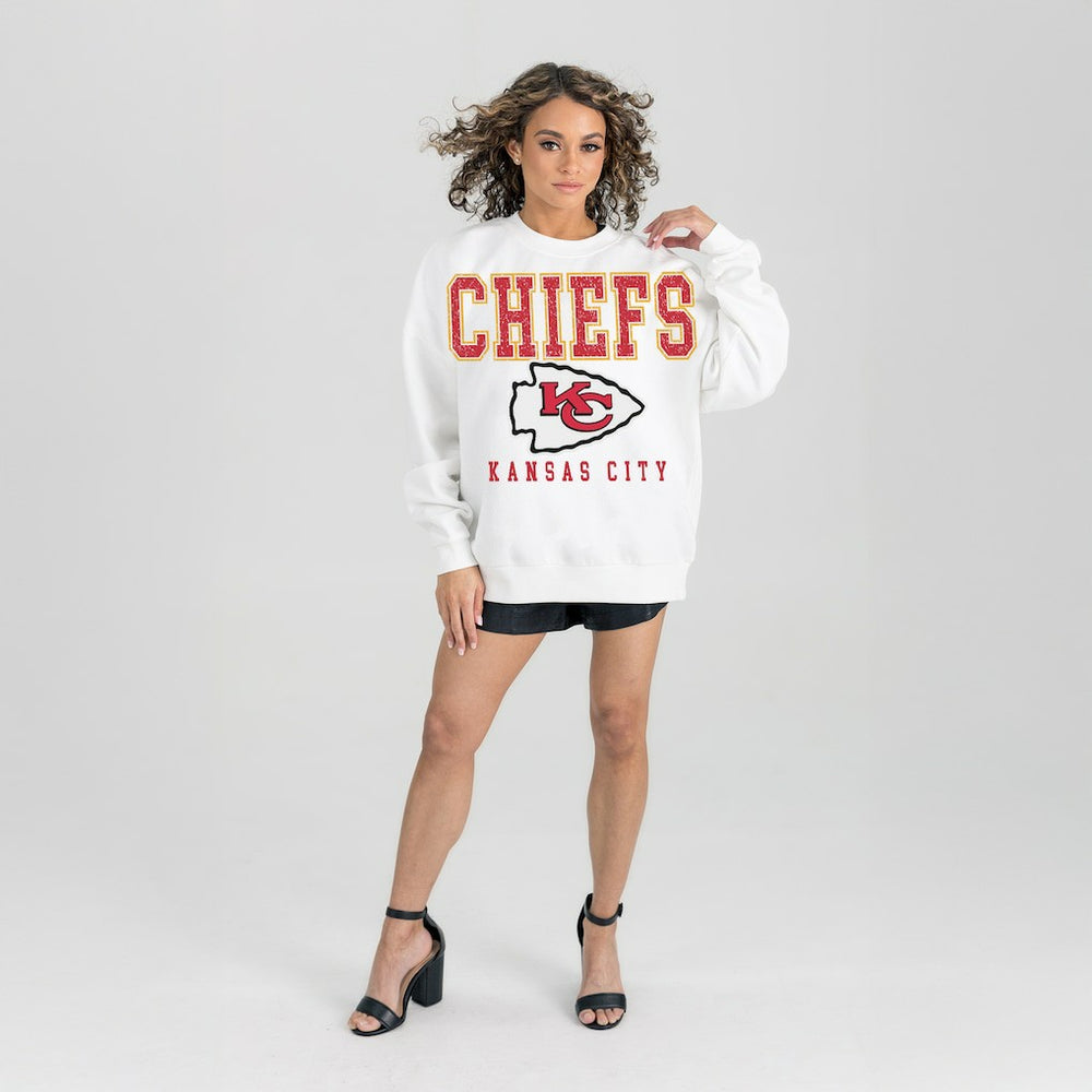 Kansas City Chiefs Gameday Couture Women's Sunday Drives Oversized Crewneck Pullover Sweatshirt – White - NFL