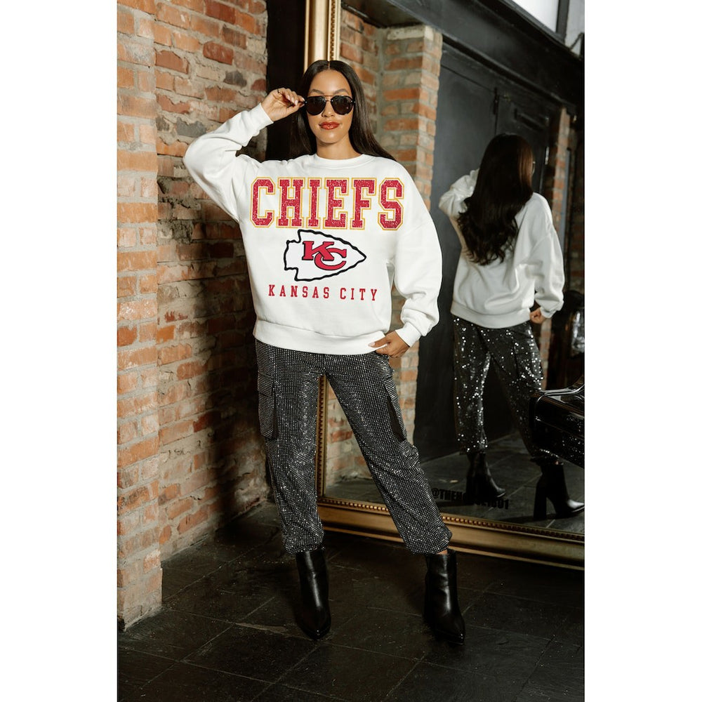 Kansas City Chiefs Gameday Couture Women's Sunday Drives Oversized Crewneck Pullover Sweatshirt – White - NFL