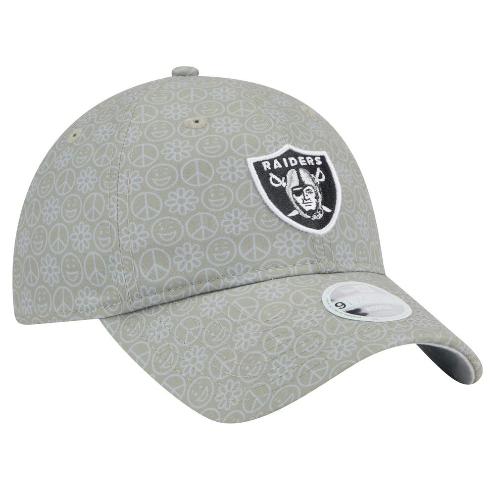 Las Vegas Raiders New Era Women's Smiley 9TWENTY Adjustable Hat - Silver - NFL