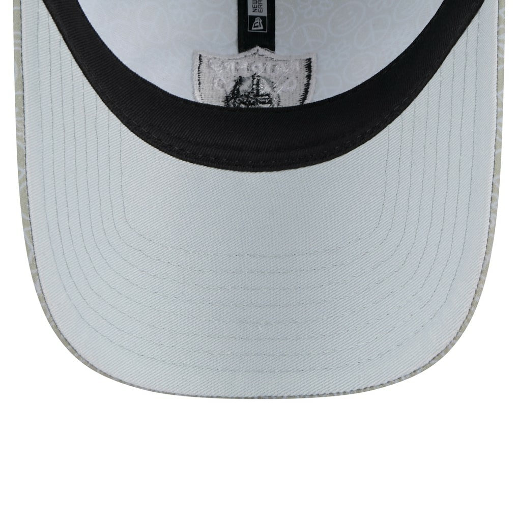 Las Vegas Raiders New Era Women's Smiley 9TWENTY Adjustable Hat - Silver - NFL