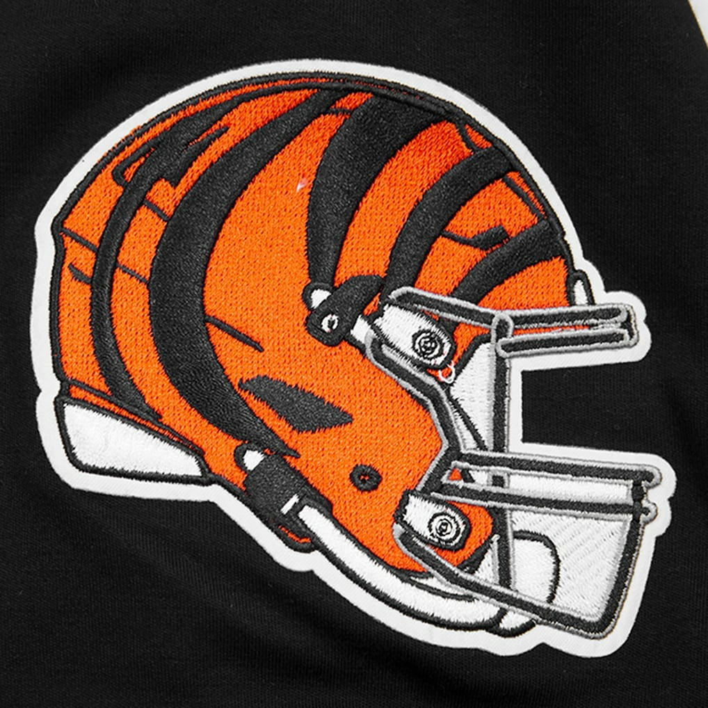 Joe Burrow Cincinnati Bengals Pro Standard Player Name & Number Hoodie T-Shirt - Black - NFL