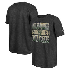 New Era Milwaukee Bucks Enzyme Washed Oversized T-Shirt Black