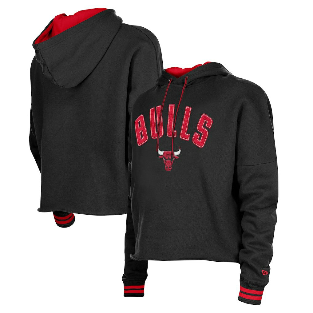 New Era Chicago Bulls Women's Boxy Raw Edge Pullover Hoodie Black
