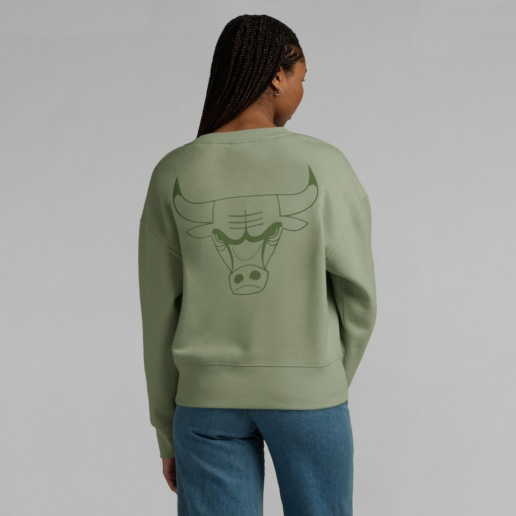 Fanatics Chicago Bulls Women's Elements Flow Pullover Sweatshirt Olive