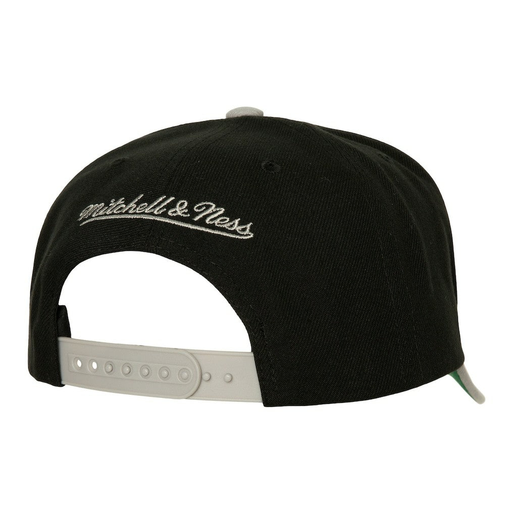 Mitchell & Ness Brooklyn Nets Soul XL Logo Pro Crown Snapback Hat Black/Gray