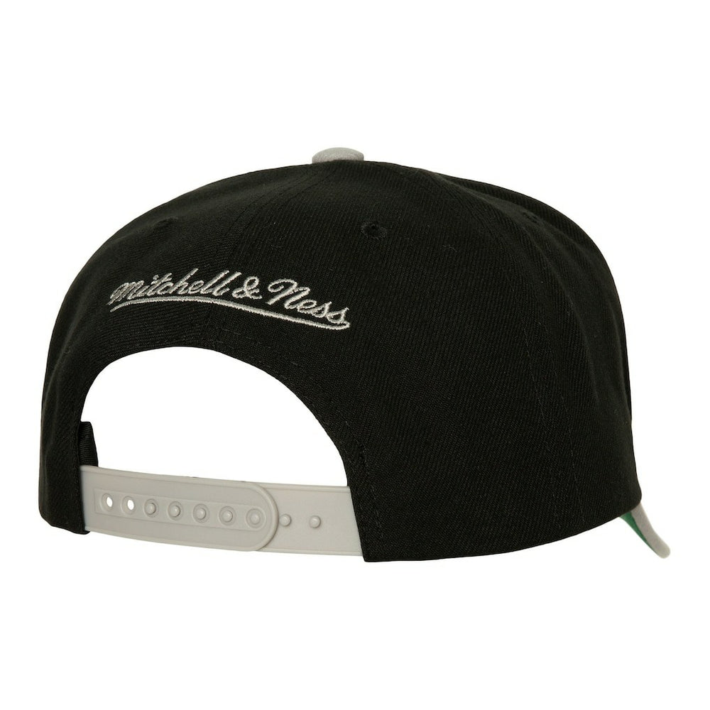 Mitchell & Ness Brooklyn Nets Soul XL Logo Pro Crown Snapback Hat Black/Gray