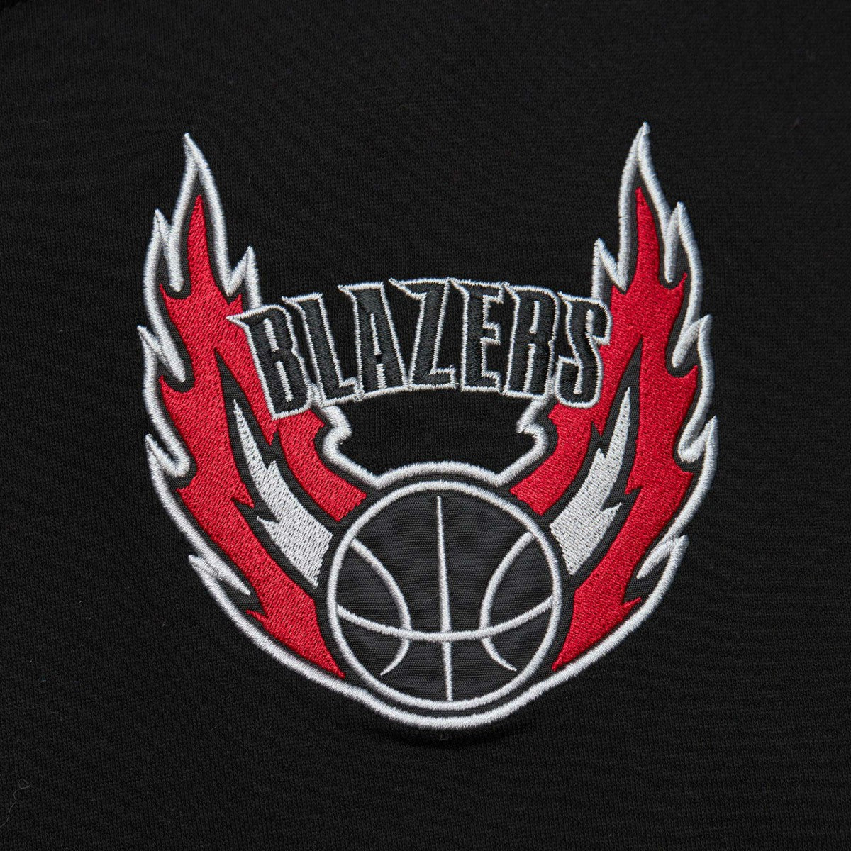 Mitchell & Ness Portland Trail Blazers Team OG 2.0 Vintage Logo Fleece Pullover Hoodie Black